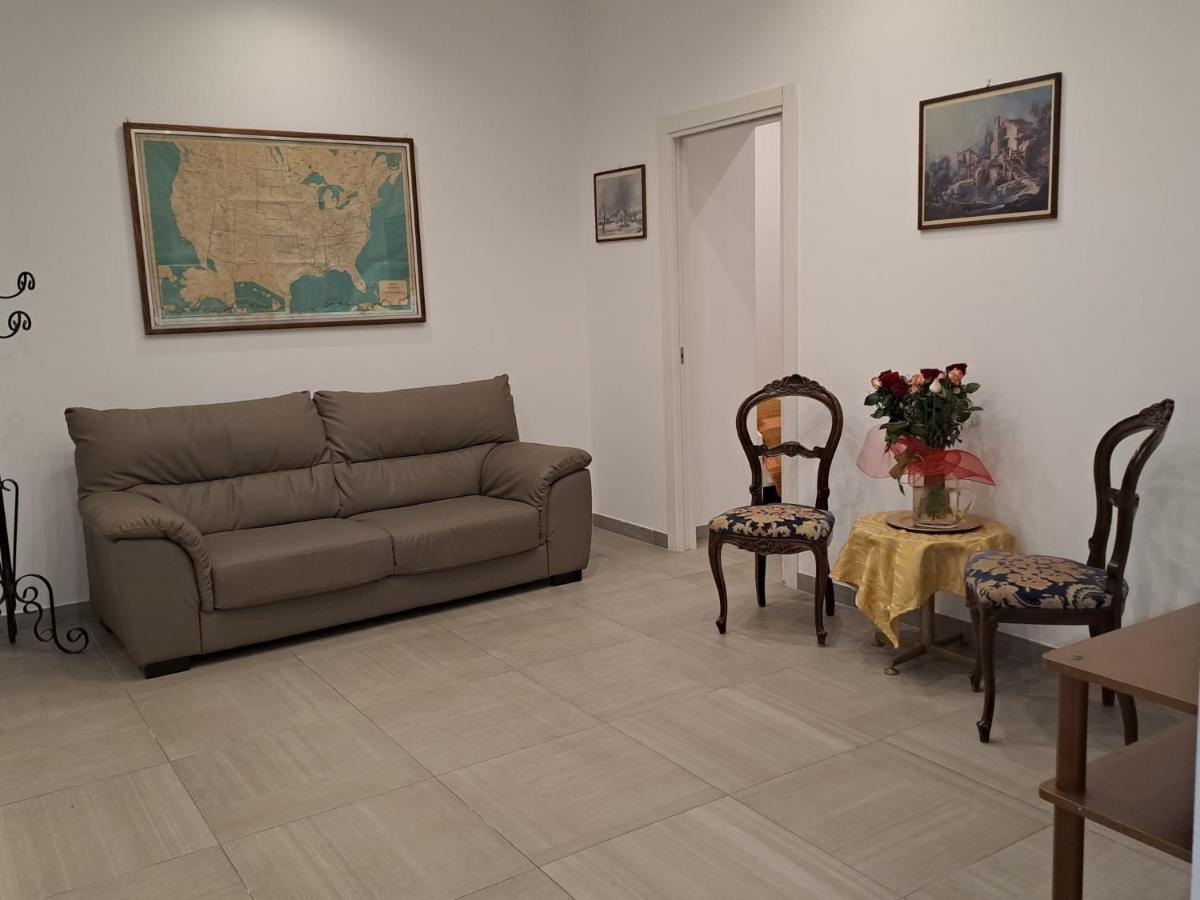 Lilibet Apartment Palermo Oda fotoğraf